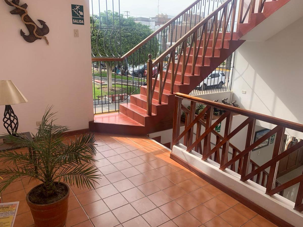 Hostal El Amigo Paracas Exterior foto